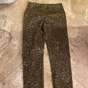 Zella leggings, women small, green print, never worn